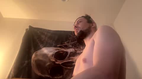 Snapshot of gabethier25 chatting on 01-14-25, 12:24 yeeah online show from 01-14-25, 12:24