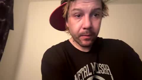 Snapshot of gabethier25 chatting on 01-29-25, 10:48 yeeah online show from 01-29-25, 10:48