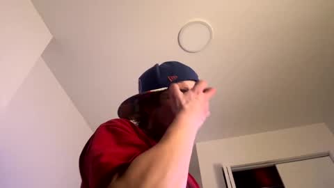 Snapshot of gabethier25 chatting on 02-18-25, 07:32 yeeah online show from 02-18-25, 07:32