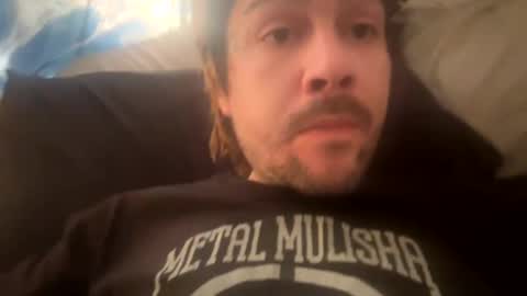 Snapshot of gabethier25 chatting on 03-12-25, 12:15 yeeah online show from 03-12-25, 12:15