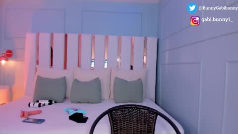 Snapshot of gabi_bunny chatting on 10-30-25, 05:24 Gabi online show from 10-30-25, 05:24