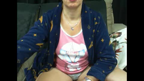 Snapshot of gabibrasil chatting on 12-11-24, 02:41 gaby layla online show from 12-11-24, 02:41
