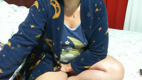 Snapshot of gabibrasil chatting on 11-13-25, 10:52 gaby layla online show from 11-13-25, 10:52