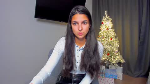 The next stream in car 1 december 10pm time in France online show from 01-05-25, 08:31