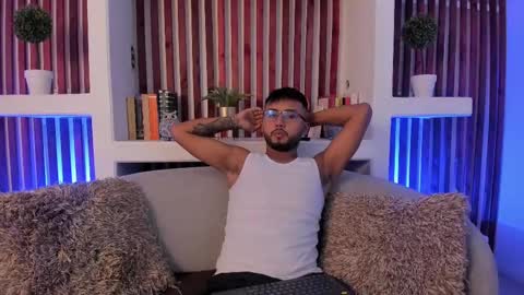 Gabriel  New Model  online show from 10-04-25, 02:53