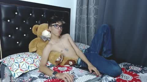 gabriel_x18 online show from 02-02-26, 04:11