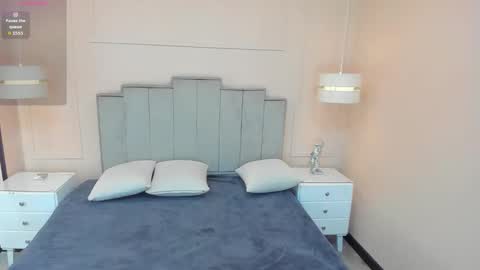   online show from 11-22-25, 12:04