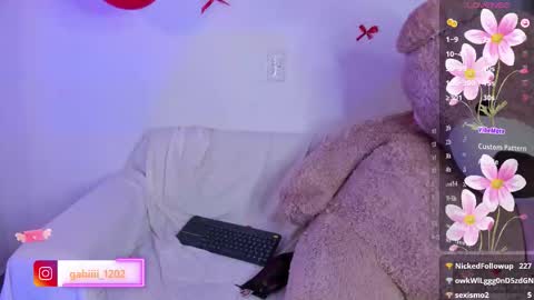 Snapshot of gabriela_miller2 chatting on 02-20-26, 06:26 Gaby online show from 02-20-26, 06:26