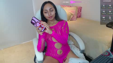 .  online show from 01-10-25, 08:26