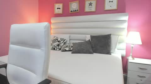 Gabriela salgado online show from 12-27-24, 10:55