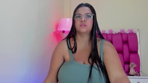 Gaby Im on vacation see you on November 25 online show from 12-07-24, 04:25