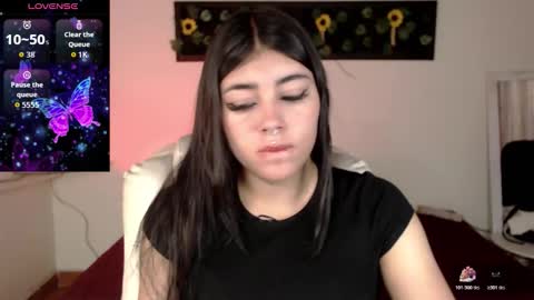 Snapshot of gabriella_live_ chatting on 11-12-25, 01:33 gabriella_live_ online show from 11-12-25, 01:33