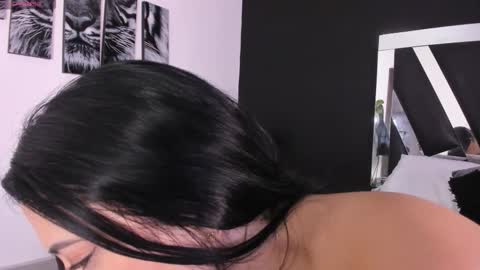 Gabriella Antonella online show from 10-27-25, 03:49