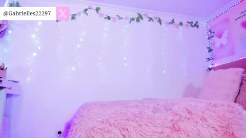   online show from 04-11-26, 09:19