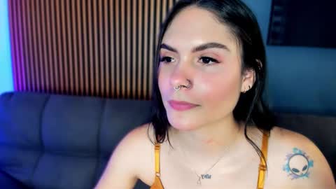 Snapshot of gaby__ferrer_ chatting on 11-15-25, 01:51 GABY online show from 11-15-25, 01:51