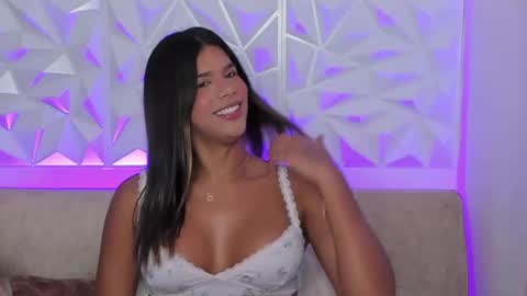 Snapshot of gaby_black_ chatting on 10-17-25, 11:18 Gabriela online show from 10-17-25, 11:18