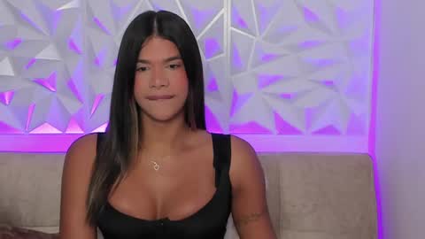 Snapshot of gaby_black_ chatting on 10-20-25, 01:06 Gabriela online show from 10-20-25, 01:06