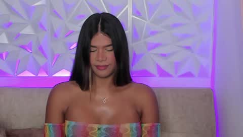 Snapshot of gaby_black_ chatting on 10-23-25, 09:24 Gabriela online show from 10-23-25, 09:24