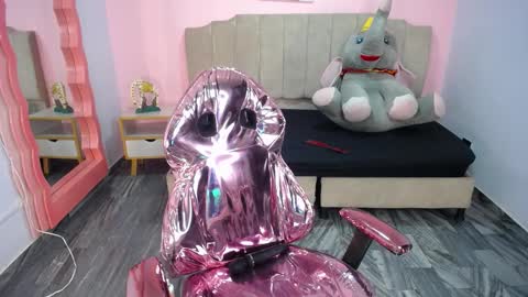 Snapshot of gaby_s1 chatting on 02-19-25, 04:12 Gaby online show from 02-19-25, 04:12