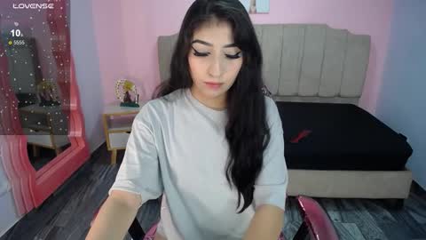 Snapshot of gaby_s1 chatting on 02-20-25, 04:07 Gaby online show from 02-20-25, 04:07