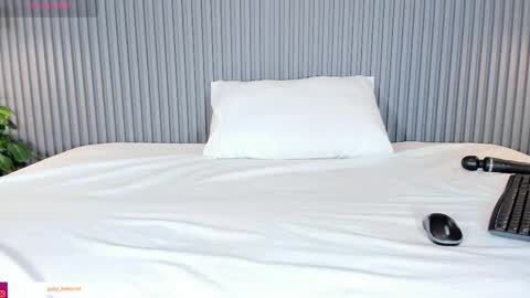 GabyFosterr  online show from 11-14-25, 11:24