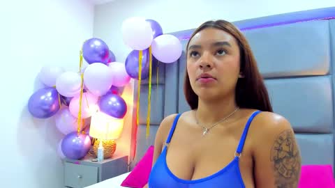 gabymoreau online show from 12-16-25, 05:07