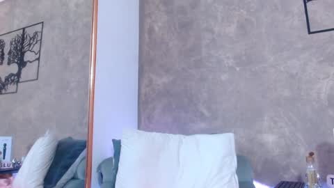 Gaby online show from 12-31-24, 01:36