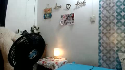 Snapshot of gabysot chatting on 11-30-25, 09:41 gabysot online show from 11-30-25, 09:41