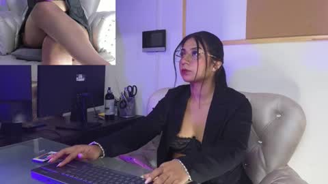 Snapshot of gabyttaylor chatting on 11-07-25, 02:06 GABYTAYLOR online show from 11-07-25, 02:06