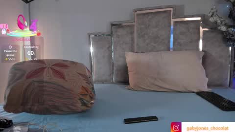 gabyyjones online show from 11-11-25, 11:32