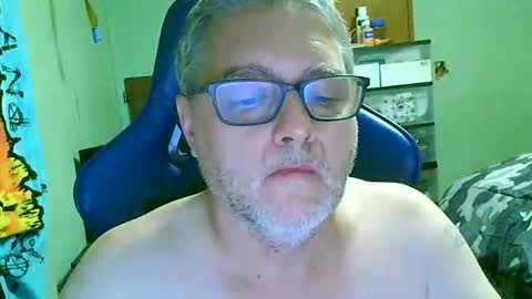 gadude45 online show from 09-10-25, 12:43