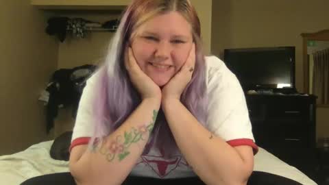 Snapshot of gaebaetae chatting on 12-05-24, 04:55 Eryn online show from 12-05-24, 04:55