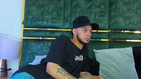 Snapshot of gael_coral chatting on 11-30-25, 02:10 Gael Coral some hot latinos online show from 11-30-25, 02:10