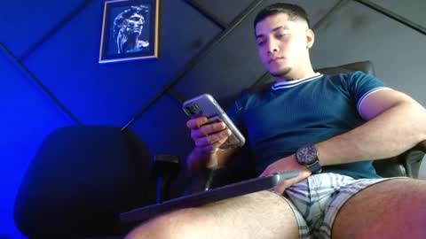 Snapshot of gael_williams3 chatting on 01-01-25, 11:18 gael_williams3 online show from 01-01-25, 11:18