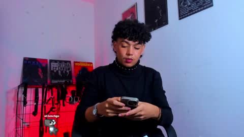 Snapshot of gaeloconner chatting on 02-09-25, 03:22 Gael Conner online show from 02-09-25, 03:22