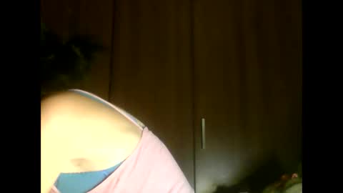 Snapshot of gagadoudou chatting on 11-17-25, 08:14 fafa online show from 11-17-25, 08:14