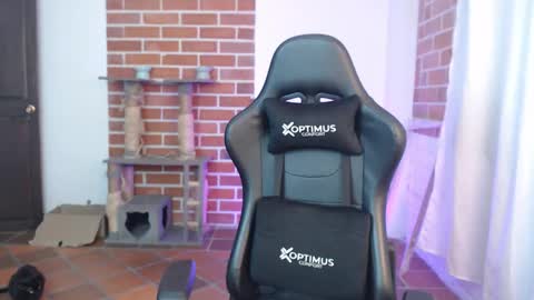 Lenna 3 online show from 02-18-26, 10:28