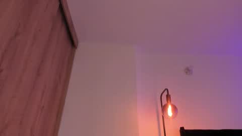 Snapshot of gaia_lyra chatting on 10-08-25, 01:58 Gaia online show from 10-08-25, 01:58