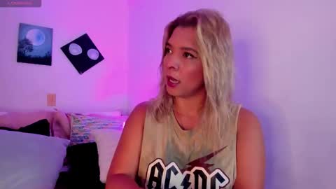 Snapshot of gaia_stonne chatting on 12-05-25, 10:13 gaia_stonne online show from 12-05-25, 10:13