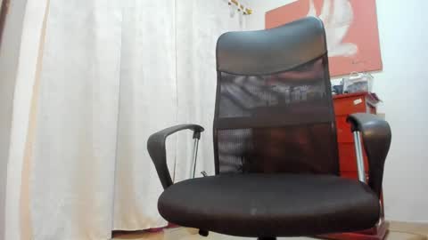 Snapshot of galileabigcock chatting on 12-25-24, 05:58 CORAL online show from 12-25-24, 05:58