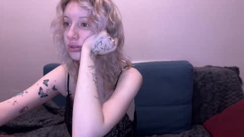 Snapshot of gamachu_ulfinaa chatting on 10-17-25, 07:16 GaamachuuUlfinaa online show from 10-17-25, 07:16