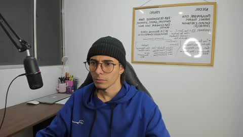 Snapshot of gametommy chatting on 01-07-25, 11:14 Tommy online show from 01-07-25, 11:14