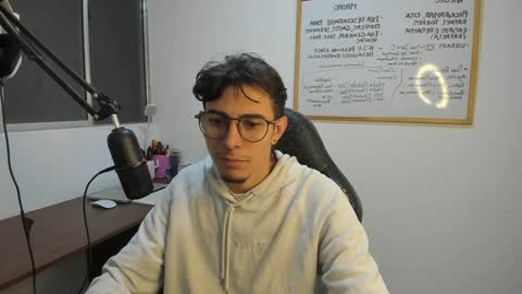 Snapshot of gametommy chatting on 01-14-25, 12:11 Tommy online show from 01-14-25, 12:11