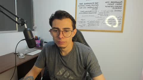 Snapshot of gametommy chatting on 01-19-25, 05:49 Tommy online show from 01-19-25, 05:49