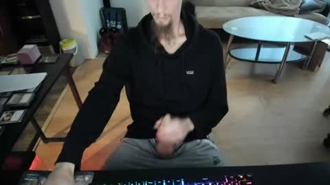 Snapshot of gamingpleasure chatting on 11-04-25, 04:50 GamingPleasure online show from 11-04-25, 04:50