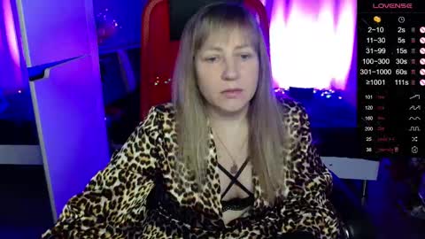 Janette online show from 02-11-25, 05:37