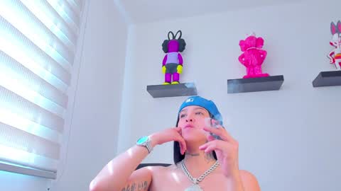 Snapshot of gangster_girl chatting on 12-31-24, 04:04 GANG online show from 12-31-24, 04:04