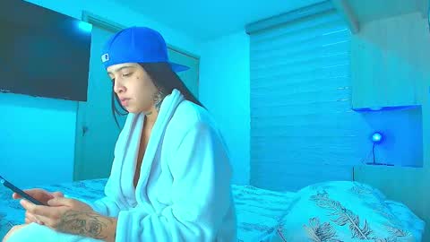 Snapshot of gangster_girl chatting on 12-31-24, 10:45 GANG online show from 12-31-24, 10:45