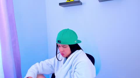 Snapshot of gangster_girl chatting on 01-10-25, 05:13 GANG online show from 01-10-25, 05:13