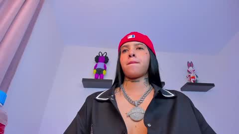 Snapshot of gangster_girl chatting on 02-05-25, 11:06 GANG online show from 02-05-25, 11:06